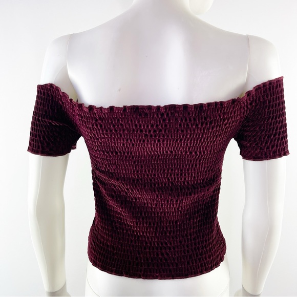 Light Before Dark Urban Outfitters Dark Red Shirred Crop Top Short Sleeve Size M - Picture 7 of 9